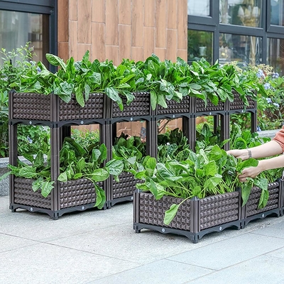L'auto dell'OEM che innaffia il giardino di plastica alzato inscatola la piantatrice alzata del giardino sulle ruote